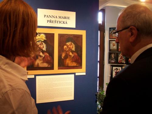 Ukončení výstavy Historie zázračného obrazu PMP za přítomnosti Mons. Františka Radkovského, plzeňského biskupa